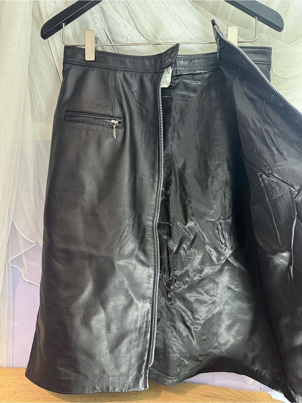 Black Leather Zip-Front A-Line Skirt - Picture 6 of 11